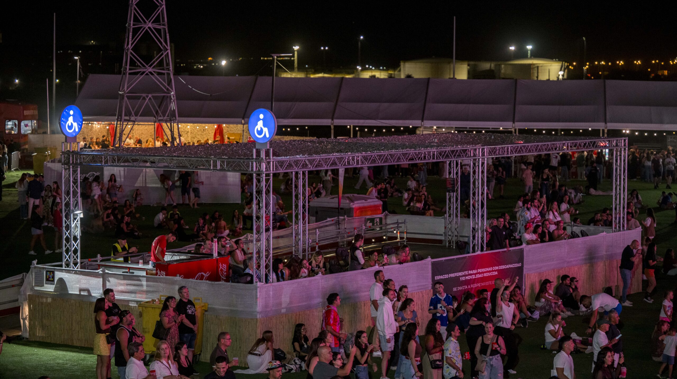 Cocacola music experience accesible