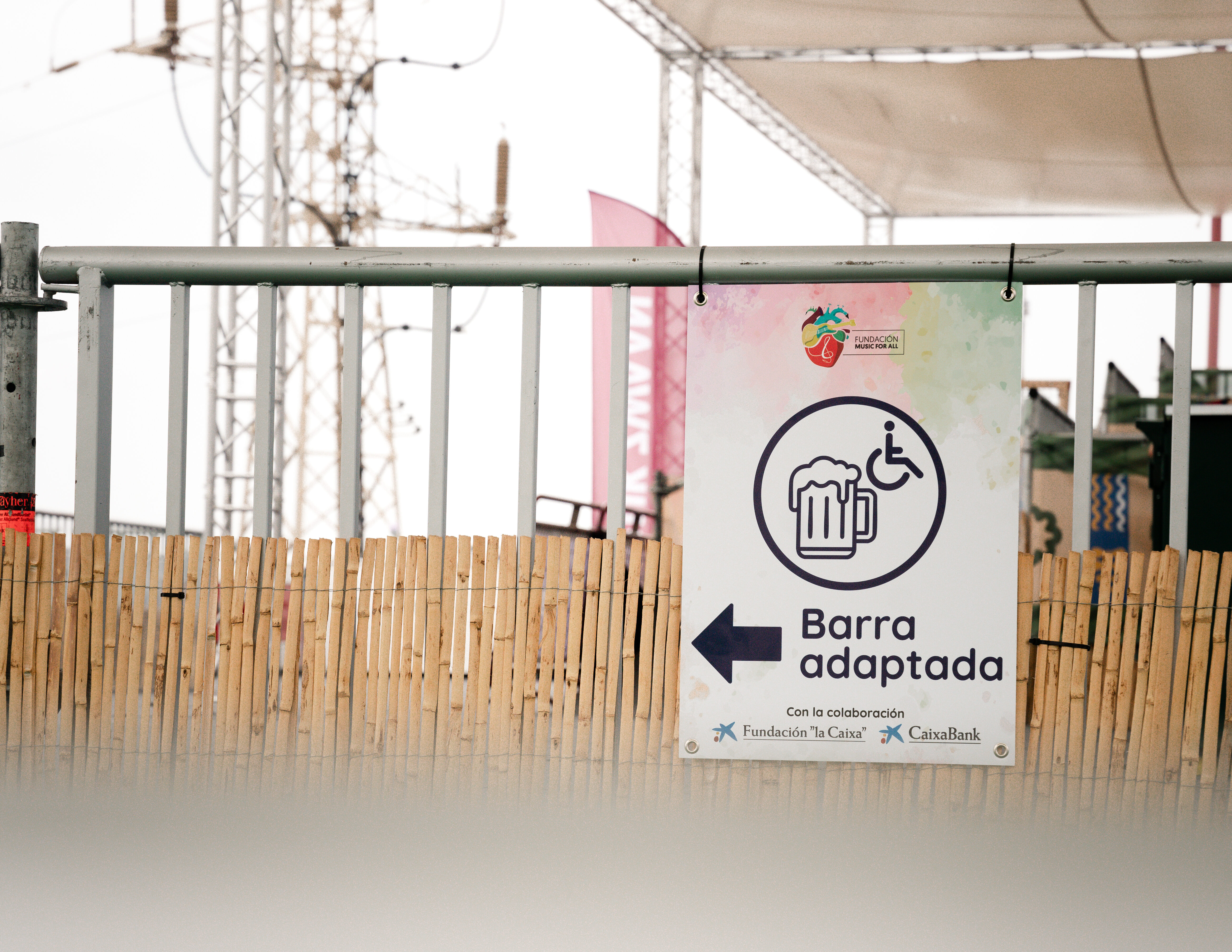 Pictograma de barra adaptada en festival